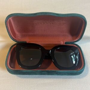 Gucci Sunglasses GG0208S 002